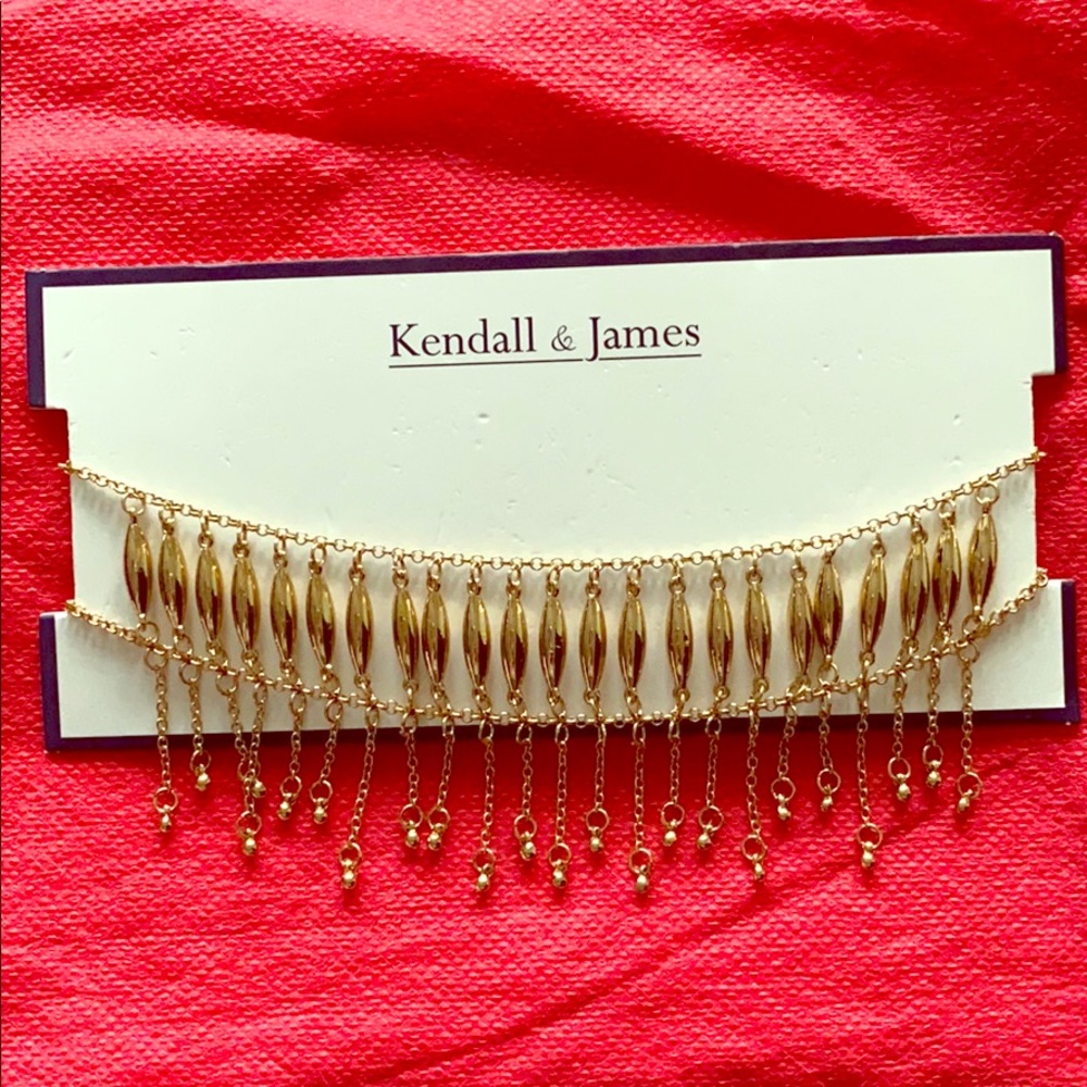 Brand New Pretty Choker Necklace